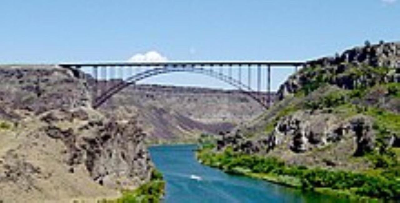 Holiday Inn Express Hotel Twin Falls By Ihg Exteriör bild